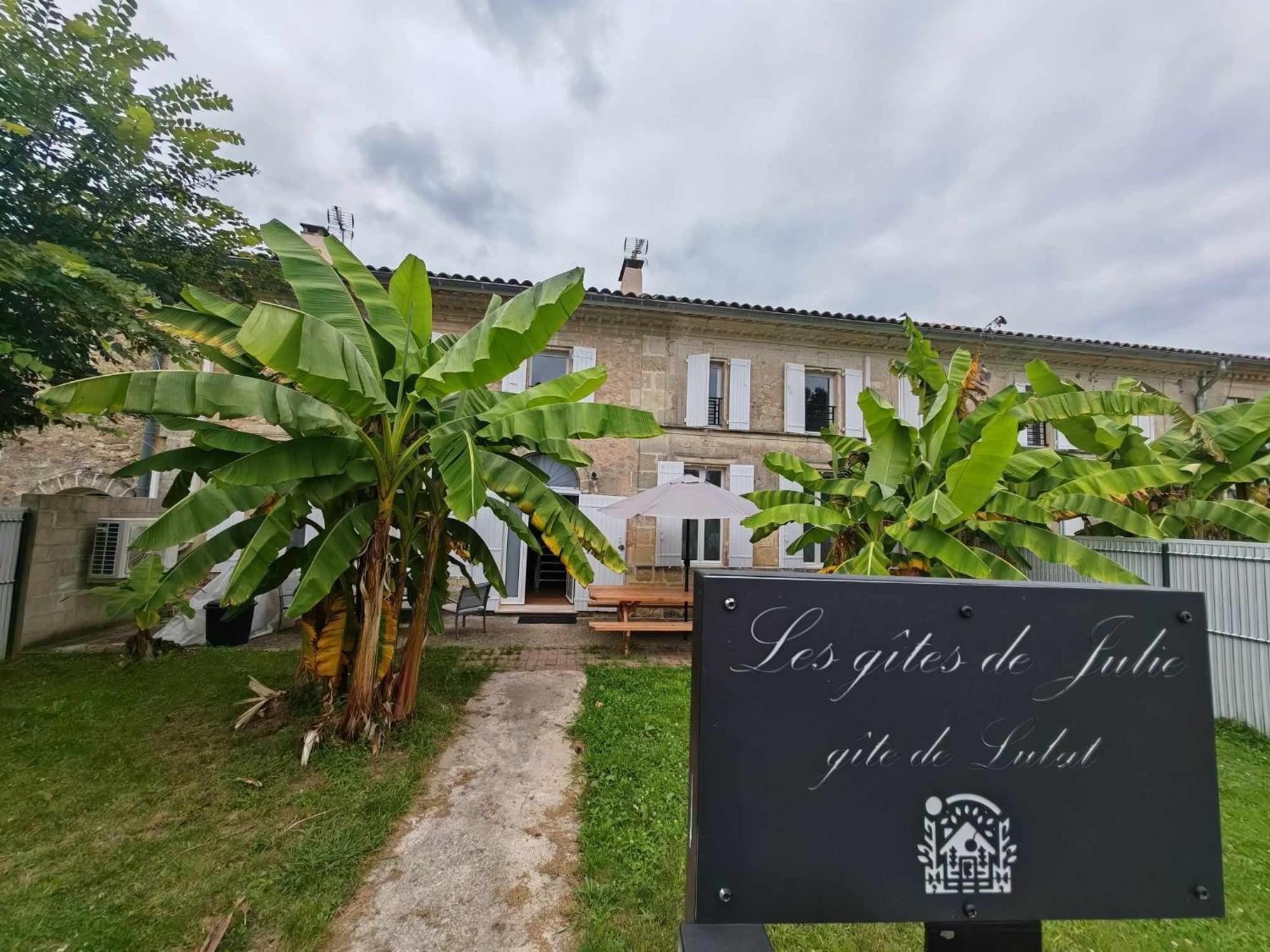 Gite De Lubat Cezac  Bagian luar foto